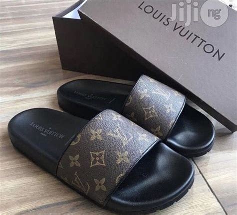 louis vuitton papucs|Louis Vuitton pochette monogram.